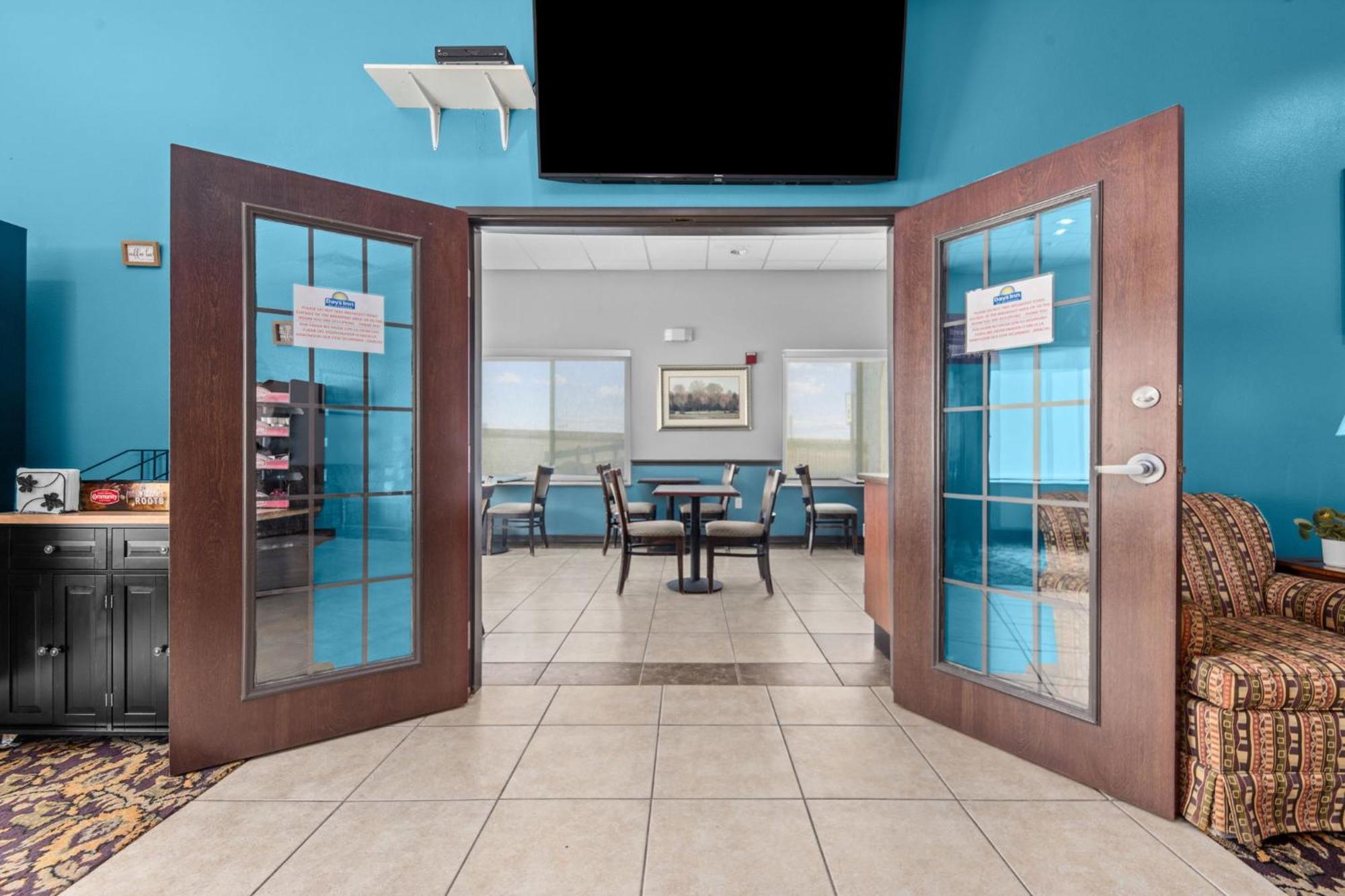 Days Inn By Wyndham Salado Exterior photo