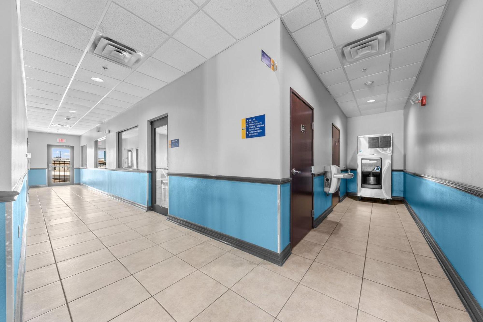 Days Inn By Wyndham Salado Exterior photo